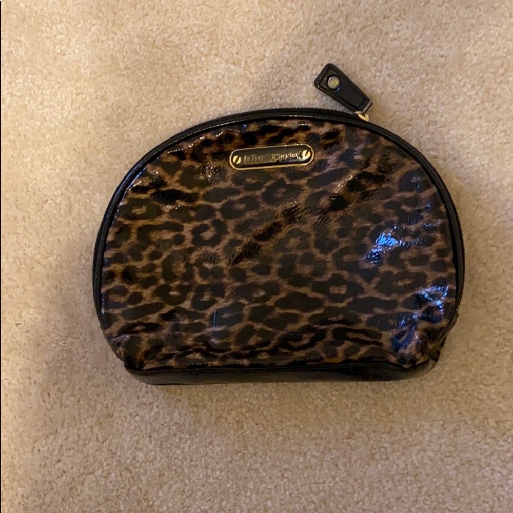 Makeup bag
